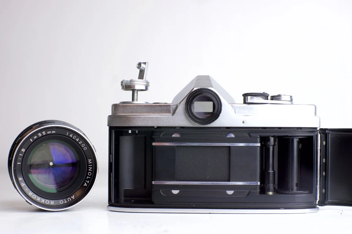 Minolta SR3 35mm Film SLR Camera with Minolta Auto Rokkor PF 55mm